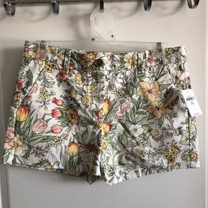 BRAND NEW SHORTS FROM GAP WITH TAGS